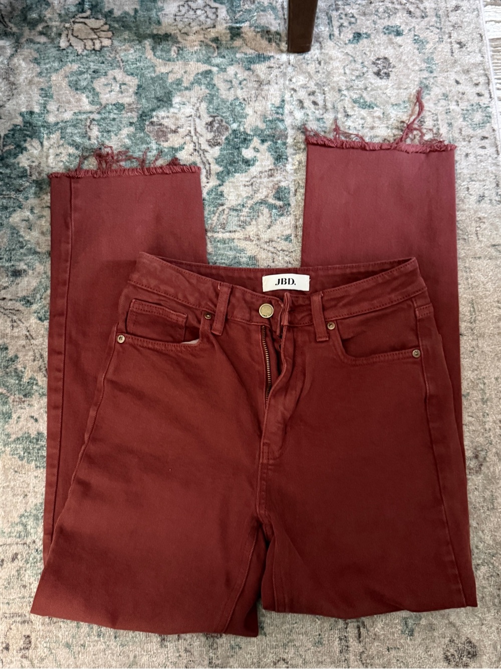 Just Black Rust Cropped Straight Jeans with Frayed Hem